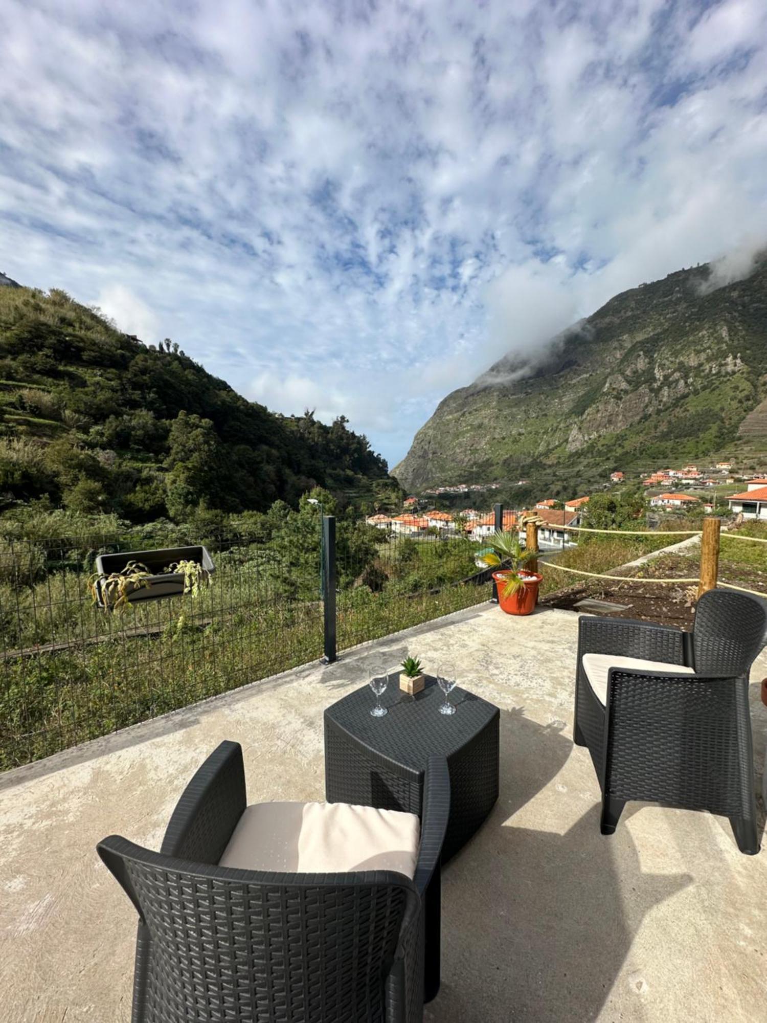 The Green Valley House São Vicente Exterior photo