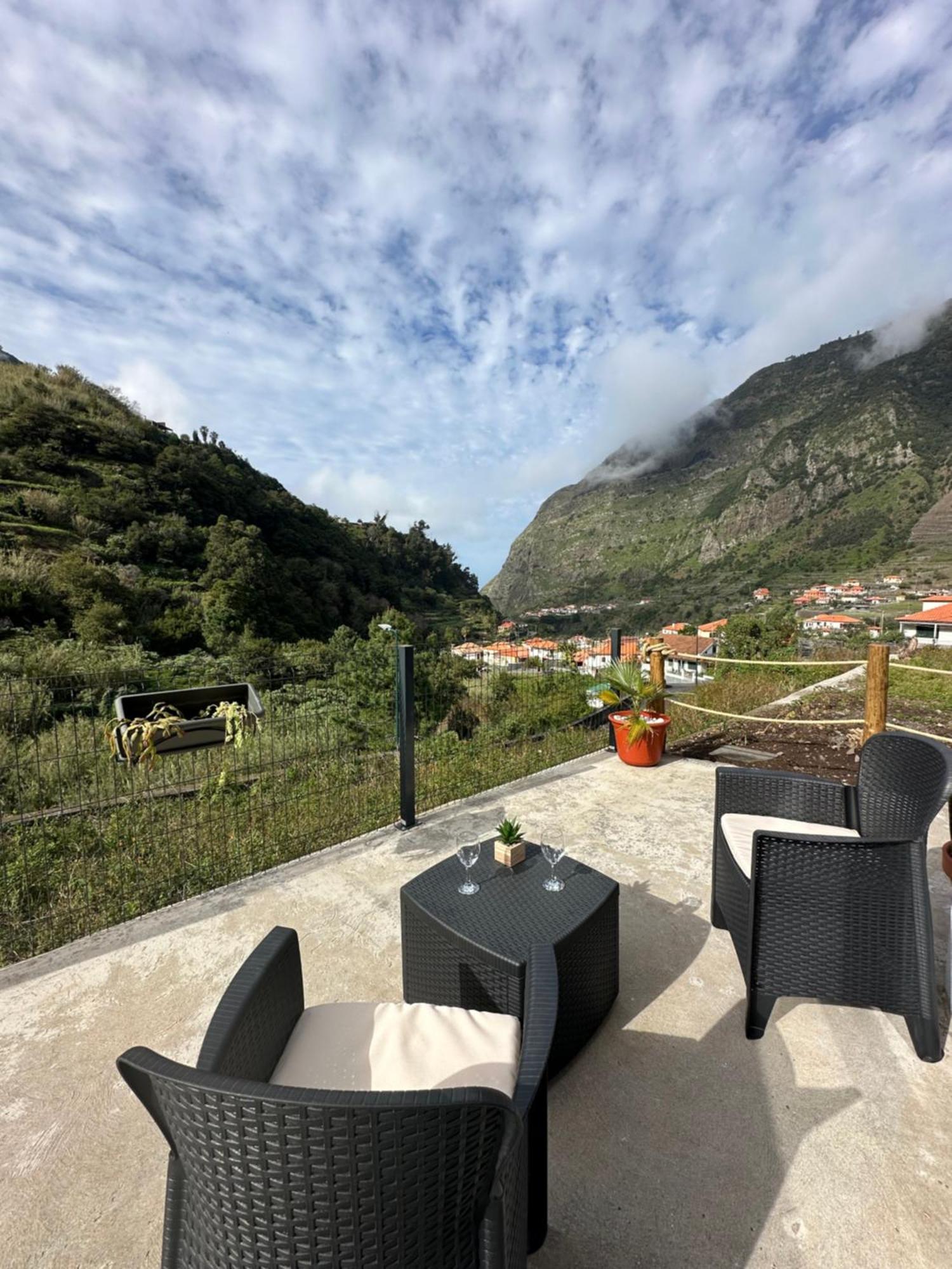 The Green Valley House São Vicente Exterior photo