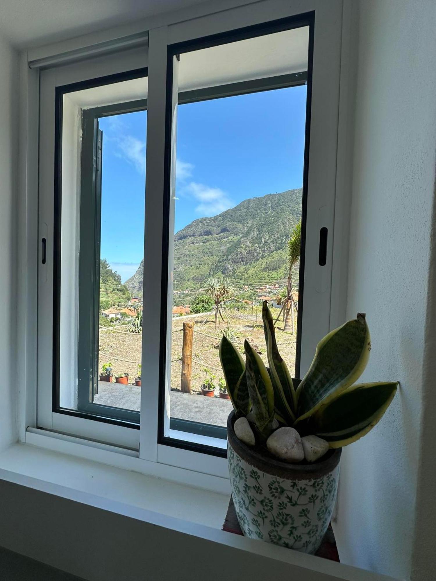 The Green Valley House São Vicente Exterior photo