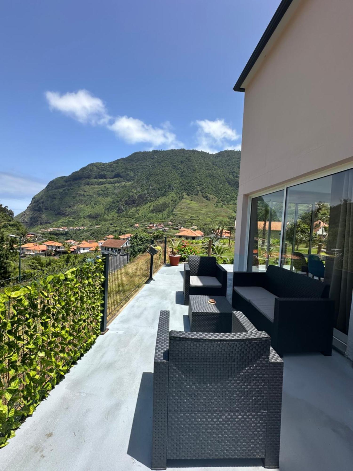 The Green Valley House São Vicente Exterior photo